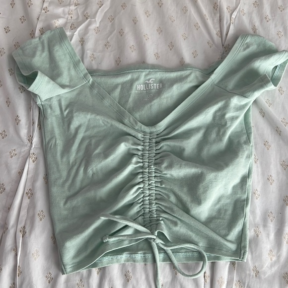 Hollister Tops - Hollister green tie top never worn before brand new condition